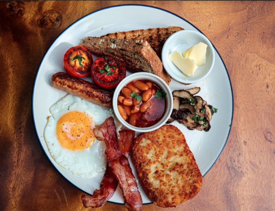 Full English at Pomme Brewhouse, Siem Reap